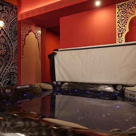 Guest House Romantika Panzio Gyula Dış mekan fotoğraf