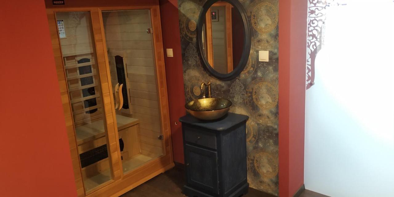 Guest House Romantika Panzio Gyula Dış mekan fotoğraf