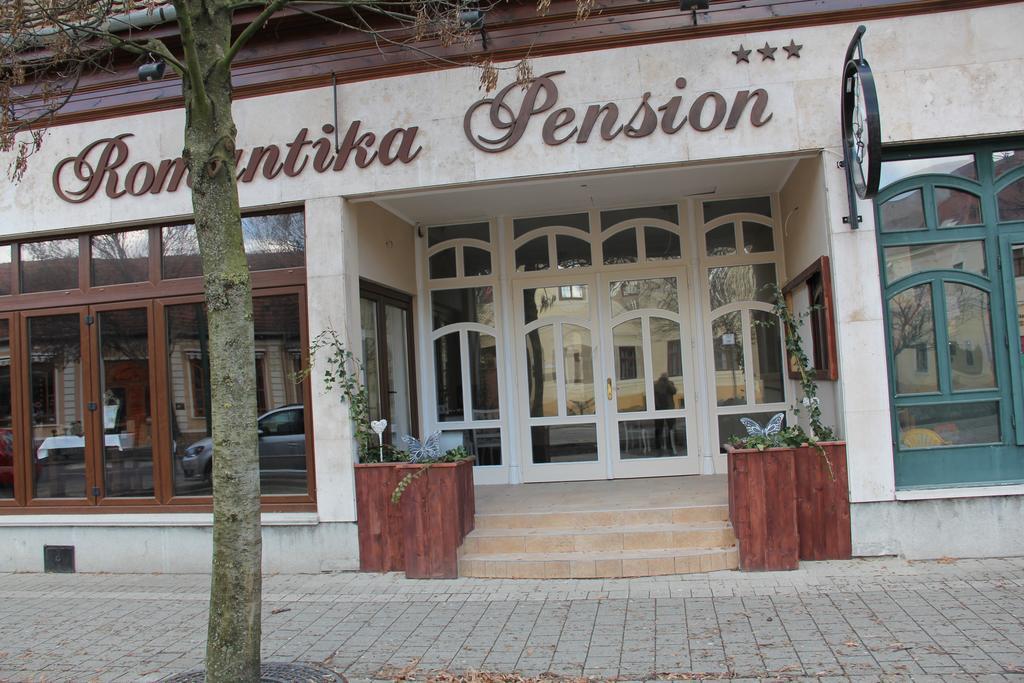 Guest House Romantika Panzio Gyula Dış mekan fotoğraf