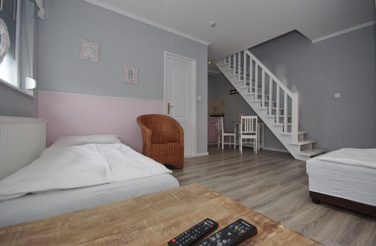 Guest House Romantika Panzio Gyula Dış mekan fotoğraf